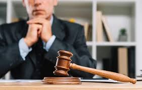 Адвокат за статтею 301 ККУ